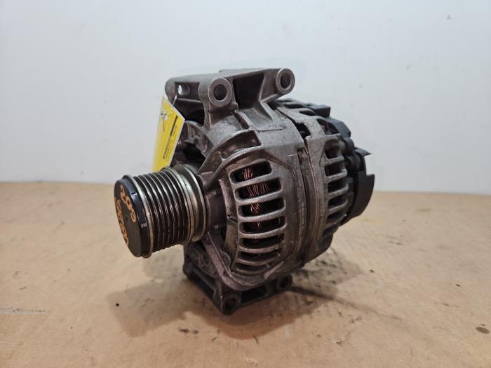 Gebrauchte Dynamo Mercedes CLK (R209) 1.8 200 K 16V Preis € 121,00 Mit Mehrwertsteuer angeboten von Autoparts Van De Velde