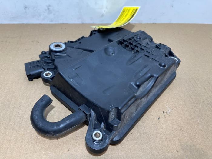Used Automatic gearbox computer Mercedes S (222.0/222.1) 3.0 S-350 BlueTEC, S-350d 24V Price € 151,25 Inclusive VAT offered by Autoparts Van De Velde