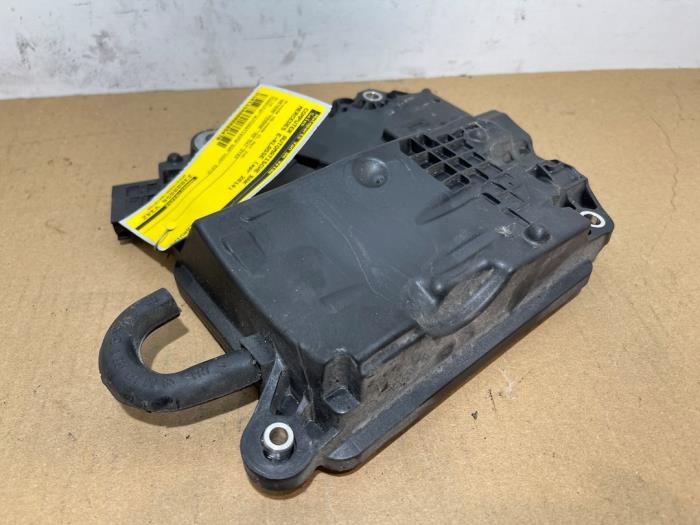 Used Automatic gearbox computer Mercedes E Estate (S212) E-200 CDI 16V BlueEfficiency,BlueTEC Price € 211,75 Inclusive VAT offered by Autoparts Van De Velde