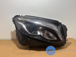 Begagnade Strålkastare, höger Mercedes GLC Coupe (C253) 2.0 200 16V Pris € 1.119,25 Inklusive moms erbjuds av Autoparts Van De Velde