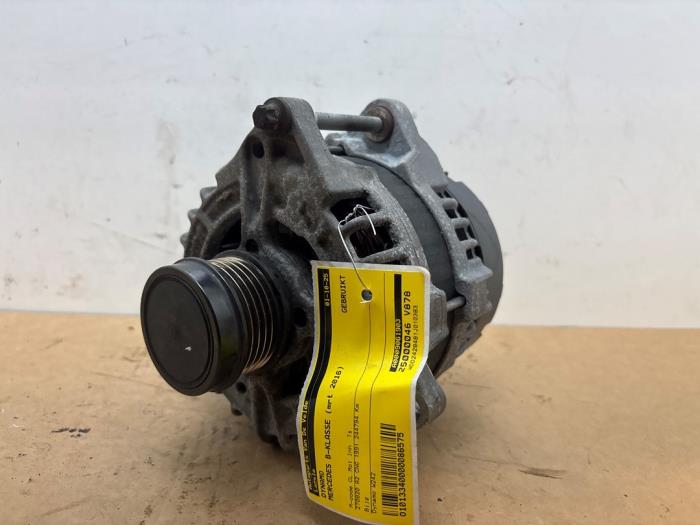 Usagé Dynamo Mercedes B (W246/W242) 2.0 B-200 NGD 16V Prix € 90,75 Prix TTC proposé par Autoparts Van De Velde
