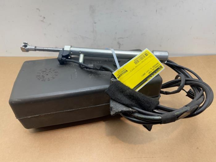 Begagnade Hydraulpump Mercedes CL (216) 5.5 CL-550 V8 32V Pris € 199,65 Inklusive moms erbjuds av Autoparts Van De Velde