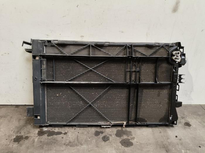 Usagé Condenseur de climatisation Mercedes Sprinter 3,5t (907.6/910.6) 311 CDI 2.1 D FWD Prix € 102,85 Prix TTC proposé par Autoparts Van De Velde