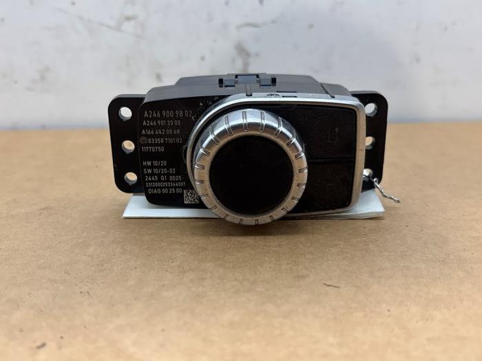 Usagé Commande ordinateur de bord Mercedes B (W246/W242) 1.8 B-180 CDI BlueEFFICIENCY 16V Prix € 48,40 Prix TTC proposé par Autoparts Van De Velde