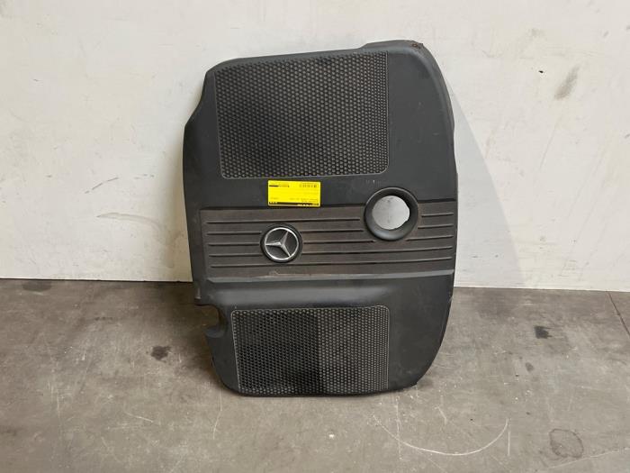 Used Engine cover Mercedes C (W204) 2.2 C-220 CDI 16V BlueEFFICIENCY Price € 36,30 Inclusive VAT offered by Autoparts Van De Velde