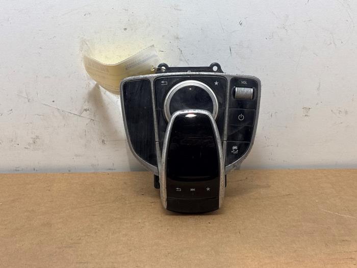 Used On-board computer controller Mercedes X (470) 250d 16V 4-Matic Price € 90,75 Inclusive VAT offered by Autoparts Van De Velde