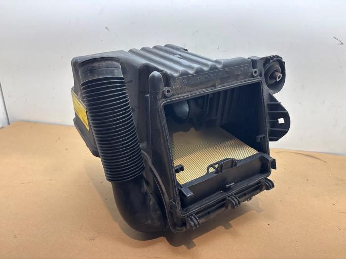 Gebrauchte Luftfiltergehäuse Mercedes A (W169) 1.5 A-160 Preis € 30,25 Mit Mehrwertsteuer angeboten von Autoparts Van De Velde