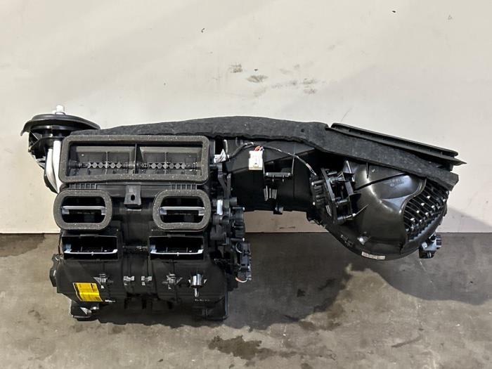 Begagnade Värmarhus Mercedes C Estate (S206) C-200d 2.0 Turbo 16V Pris € 363,00 Inklusive moms erbjuds av Autoparts Van De Velde