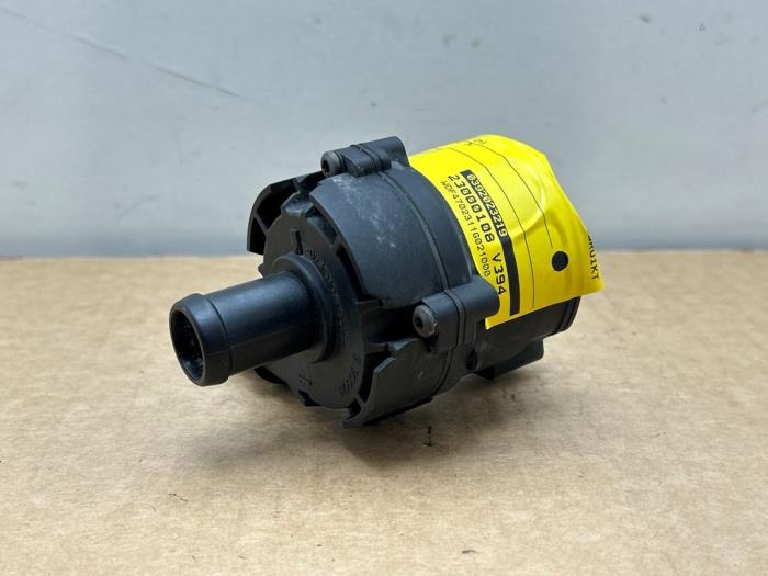 Begagnade Vattenpump Mercedes X (470) 250d 16V 4-Matic Pris € 48,40 Inklusive moms erbjuds av Autoparts Van De Velde