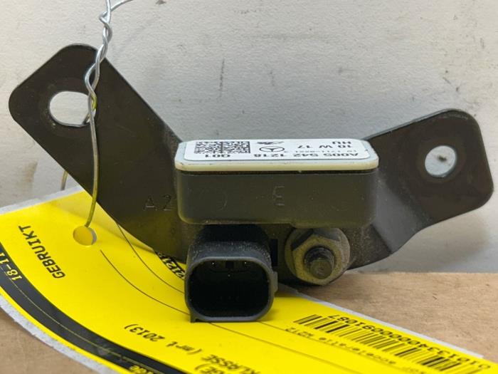 Begagnade Sensor (övriga) Mercedes E (W212) E-200 2.0 Natural Gas Drive Pris € 12,10 Inklusive moms erbjuds av Autoparts Van De Velde