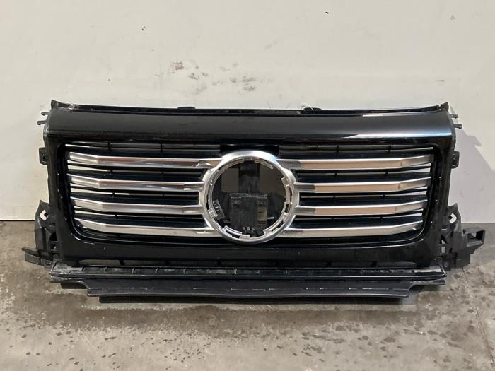 Używane Grill Mercedes G (463) G 400 d 2.9 24V Cena € 484,00 Z VAT oferowane przez Autoparts Van De Velde