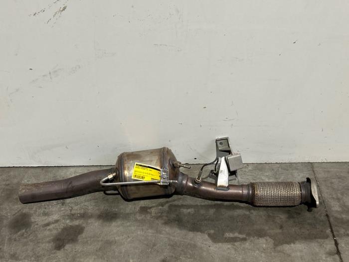 Gebrauchte Auspuff Mitteldämpfer Mercedes A (177.0) 1.3 A-180 Turbo 16V Preis € 242,00 Mit Mehrwertsteuer angeboten von Autoparts Van De Velde
