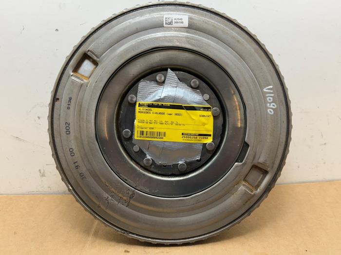 Gebrauchte Schwungrad Mercedes C Estate (S206) C-300 e 2.0 Turbo Preis € 211,75 Mit Mehrwertsteuer angeboten von Autoparts Van De Velde
