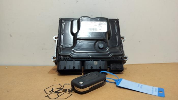 Used Ignition lock + computer Mercedes Citan Tourer (420.7) 1.5 110 CDI Price € 181,50 Inclusive VAT offered by Autoparts Van De Velde