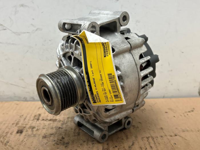 Begagnade Dynamo Mercedes C (W204) 1.8 C-180K 16V Pris € 90,75 Inklusive moms erbjuds av Autoparts Van De Velde