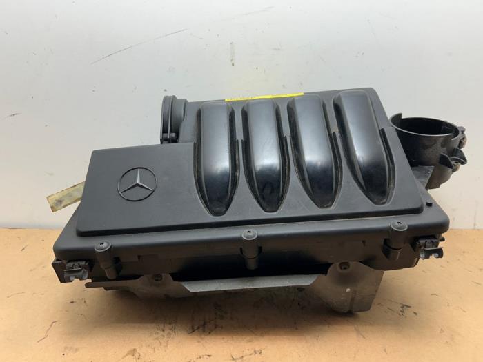 Begagnade Luftfilterhus Mercedes A (W169) 2.0 A-180 CDI 16V Pris € 48,40 Inklusive moms erbjuds av Autoparts Van De Velde