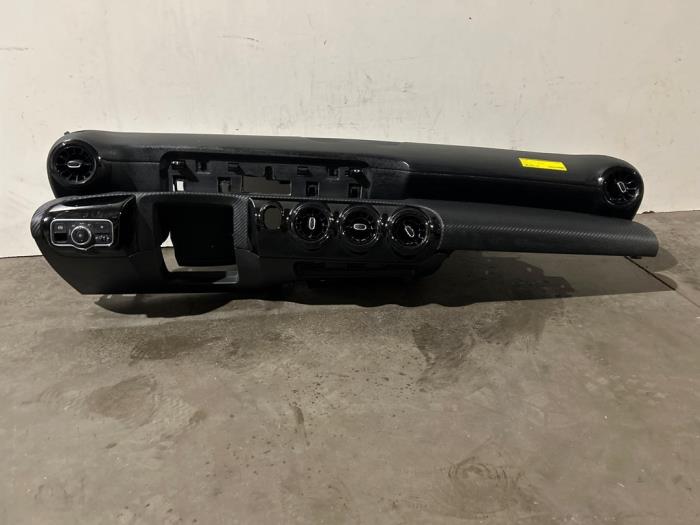 Używane Panel Mercedes A (177.0) 1.5 A-180d Cena € 393,25 Z VAT oferowane przez Autoparts Van De Velde