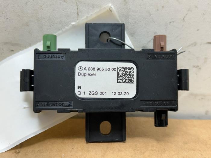 Usagé Antenne Mercedes C Estate (S205) C-300de 2.0 Turbo 16V Prix € 108,90 Prix TTC proposé par Autoparts Van De Velde