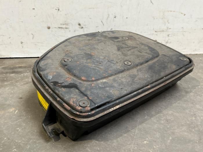 Begagnade Luftfilterhus Mercedes S (W140) 3.2 300 SE,SEL 24V Pris € 175,45 Inklusive moms erbjuds av Autoparts Van De Velde
