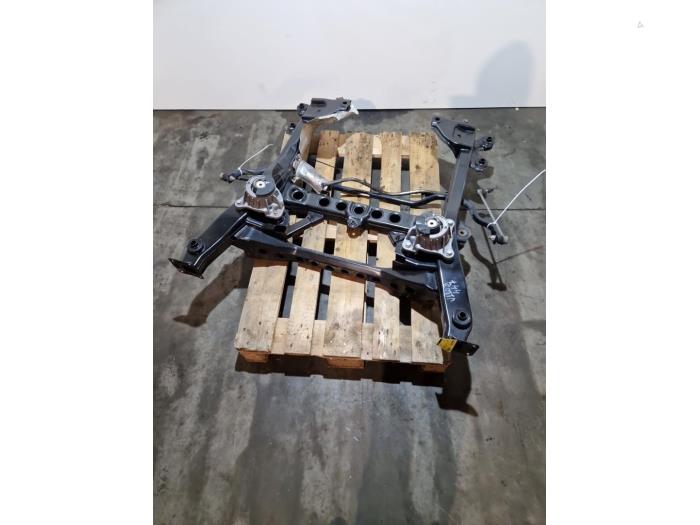 Usados Subchasis Mercedes Vito (447.6) 2.2 114 CDI 16V Precio € 393,25 IVA incluido ofrecido por Autoparts Van De Velde