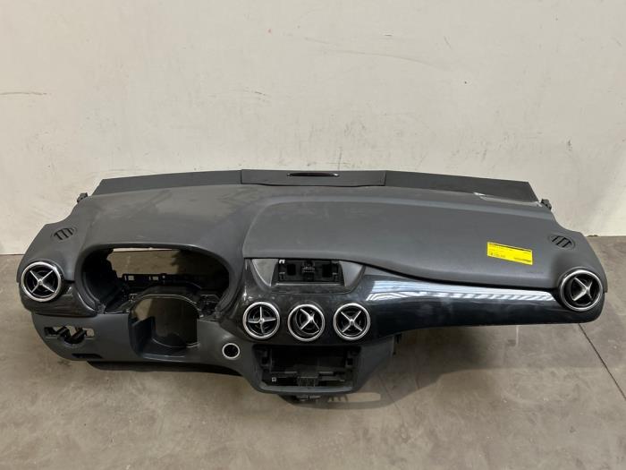 Używane Panel Mercedes B (W246/W242) 1.8 B-180 CDI BlueEFFICIENCY 16V Cena € 181,50 Z VAT oferowane przez Autoparts Van De Velde