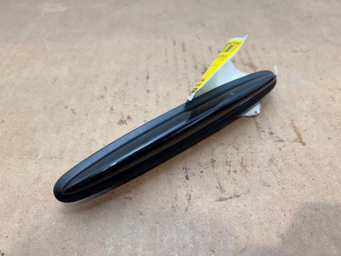 Gebrauchte Antenne Mercedes B (W246/W242) 1.8 B-180 CDI BlueEFFICIENCY 16V Preis € 90,75 Mit Mehrwertsteuer angeboten von Autoparts Van De Velde