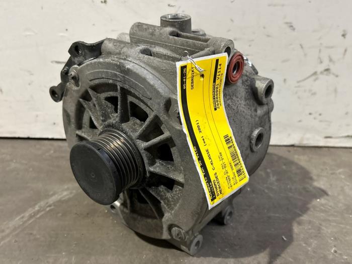 Gebrauchte Dynamo Mercedes C (W203) 2.2 C-200 CDI 16V Preis € 127,05 Mit Mehrwertsteuer angeboten von Autoparts Van De Velde