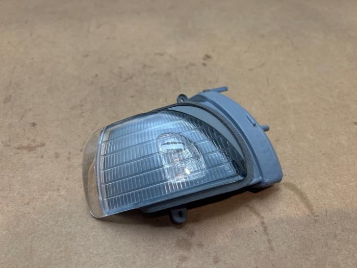 Begagnade Indikator, höger Mercedes E (W210) 2.6 E-240 V6 18V Pris € 90,75 Inklusive moms erbjuds av Autoparts Van De Velde