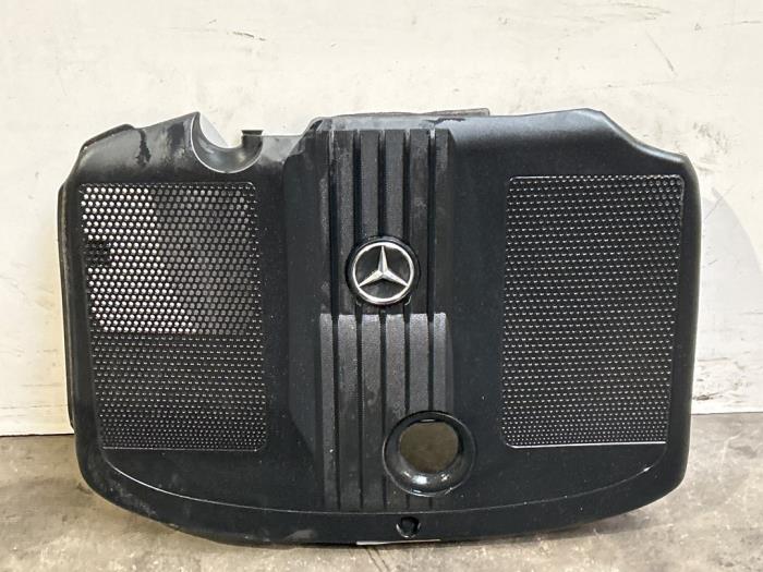 Gebrauchte Abdeckblech Motor Mercedes E (W212) E-300 BlueTec Hybrid V6 24V Preis € 60,50 Mit Mehrwertsteuer angeboten von Autoparts Van De Velde