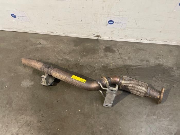 Begagnade Ljuddämpare, mitten Mercedes A (W176) 1.5 A-180 CDI, A-180d 16V Pris € 60,50 Inklusive moms erbjuds av Autoparts Van De Velde