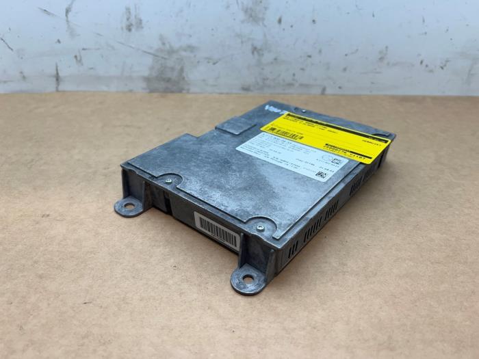 Begagnade Multimediaanslutning Mercedes E (C238) E-220d 2.0 Turbo 16V Pris € 42,35 Inklusive moms erbjuds av Autoparts Van De Velde