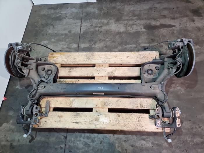 Usagé Train arrière complet Mercedes A (177.0) 1.3 A-200 Turbo 16V Prix € 363,00 Prix TTC proposé par Autoparts Van De Velde