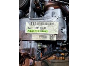 Engine from a Mercedes-Benz E (W211) 2.2 E-200 CDI 16V 2006