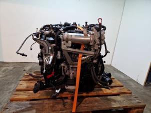 Engine from a Mercedes-Benz E (W211) 2.2 E-200 CDI 16V 2006