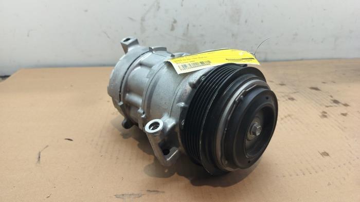 Gebrauchte Klimapumpe Mercedes C (W206) C-180 1.5 EQ Boost Preis € 181,50 Mit Mehrwertsteuer angeboten von Autoparts Van De Velde