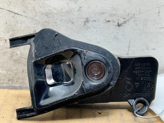 Gebrauchte Sonstige Mercedes C (W206) C-180 1.5 EQ Boost Preis € 30,25 Mit Mehrwertsteuer angeboten von Autoparts Van De Velde