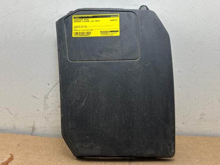 Gebrauchte Abdeckblech Motor Mercedes C Estate (S206) C-300 de 2.0 Turbo 16V Preis € 78,65 Mit Mehrwertsteuer angeboten von Autoparts Van De Velde