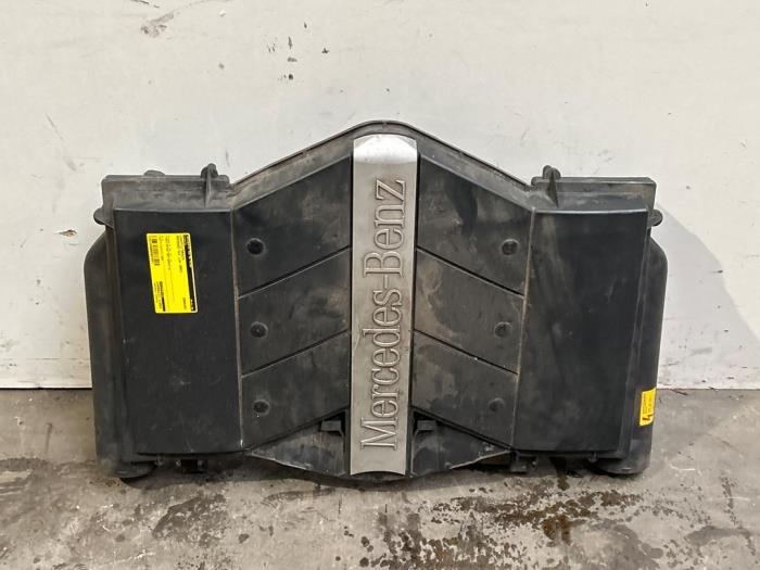 Begagnade Luftfilterhus Mercedes CLK (C209) 2.6 240 V6 18V Pris € 151,25 Inklusive moms erbjuds av Autoparts Van De Velde