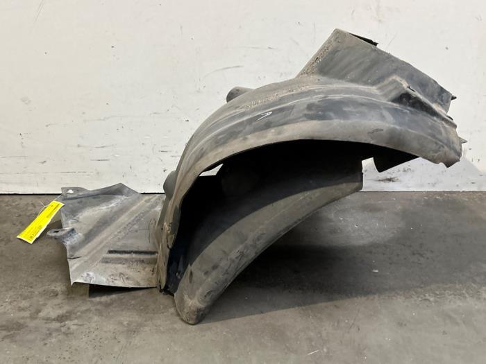Używane Nadkole Mercedes CLK (C209) 2.6 240 V6 18V Cena € 72,60 Z VAT oferowane przez Autoparts Van De Velde