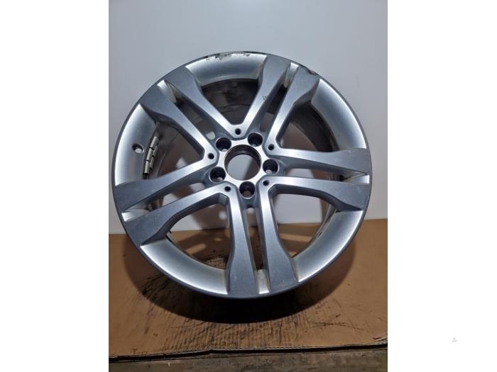 Używane Obrecz Mercedes GLA (156.9) 1.6 180 16V Cena € 127,05 Z VAT oferowane przez Autoparts Van De Velde