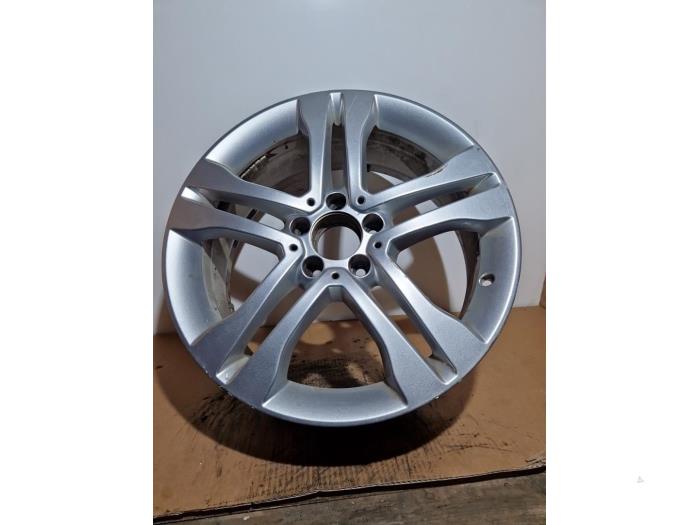 Używane Obrecz Mercedes GLA (156.9) 1.6 180 16V Cena € 127,05 Z VAT oferowane przez Autoparts Van De Velde