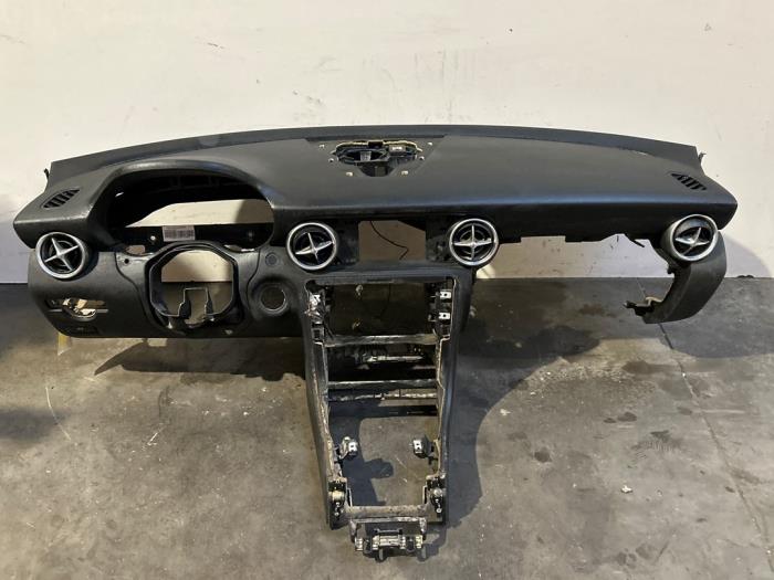 Używane Panel Mercedes SLK (R172) 1.8 200 16V BlueEFFICIENCY Cena € 544,50 Z VAT oferowane przez Autoparts Van De Velde