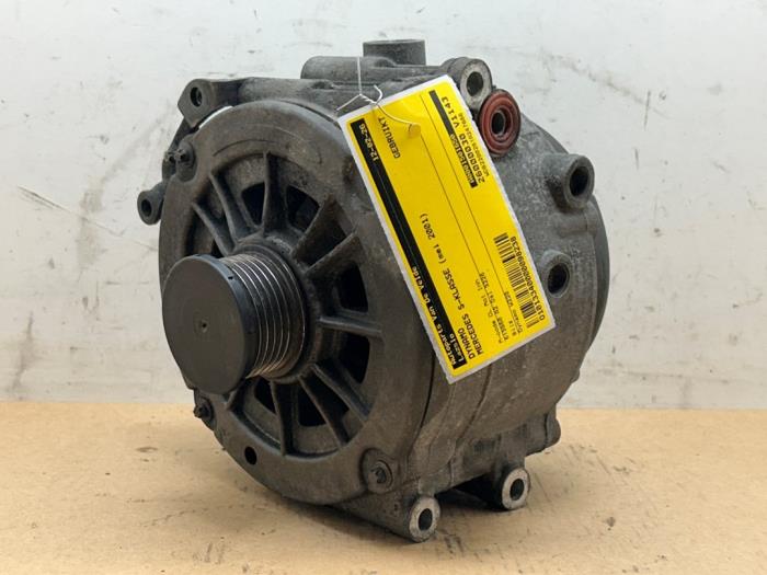Usagé Alternateur Mercedes S (W220) 3.2 S-320 CDI 24V Prix € 181,50 Prix TTC proposé par Autoparts Van De Velde