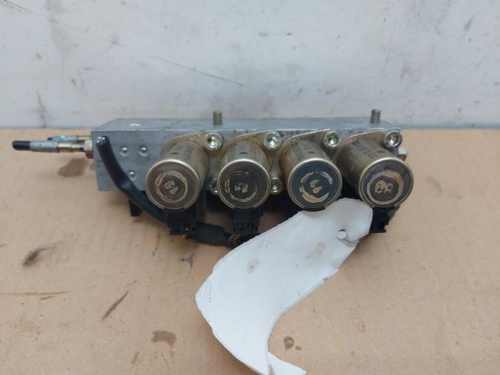 Begagnade Hydraulpump Mercedes SL (R129) 3.0 300 SL 24V Pris € 175,45 Inklusive moms erbjuds av Autoparts Van De Velde