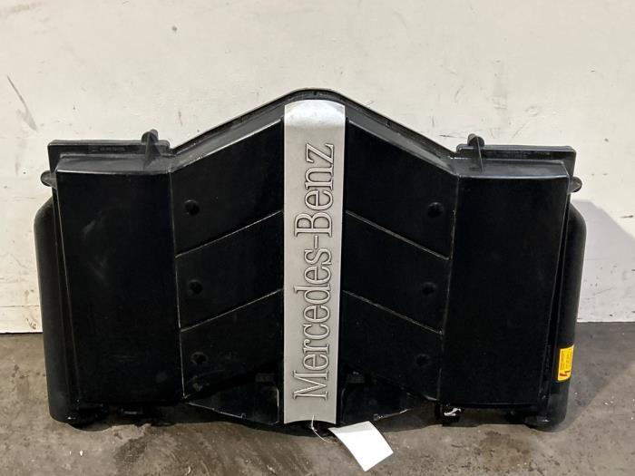 Gebrauchte Luftfiltergehäuse Mercedes SL (R230) 3.7 SL-350 V6 18V Preis € 151,25 Mit Mehrwertsteuer angeboten von Autoparts Van De Velde