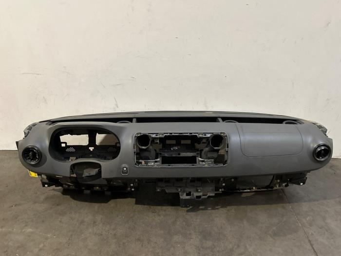 Używane Panel Mercedes Sprinter 5t (907.6) 517 CDI 2.0 D RWD Cena € 272,25 Z VAT oferowane przez Autoparts Van De Velde