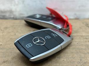 Ignition lock + computer from a Mercedes-Benz CLA (118.3) 1.3 CLA-250 e Turbo 16V 2022