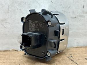 Ignition lock + computer from a Mercedes-Benz CLA (118.3) 1.3 CLA-250 e Turbo 16V 2022