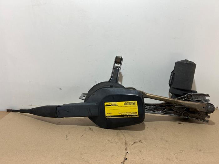 Begagnade Torkarmotor + mekanism Mercedes E (W124) 2.5 250 D Pris € 272,25 Inklusive moms erbjuds av Autoparts Van De Velde