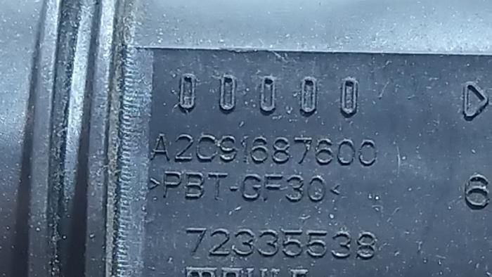 Luftmassenmesser van een Mercedes-Benz GLE Coupe (C167) 400d 2.9 4-Matic 2020